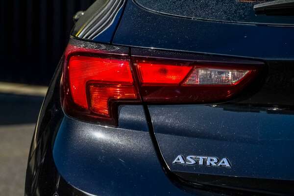 2016 Holden Astra R BK