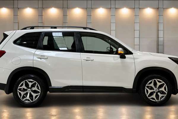 2023 Subaru Forester 2.5i S5