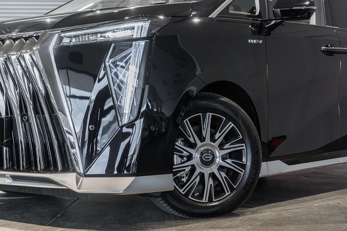 2025 GAC M8 Luxury