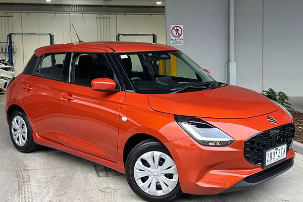 2024 Suzuki Swift Hybrid UZ