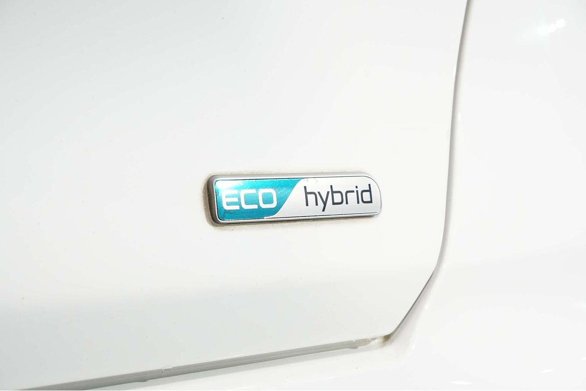 2021 Kia Niro Hybrid Sport DE