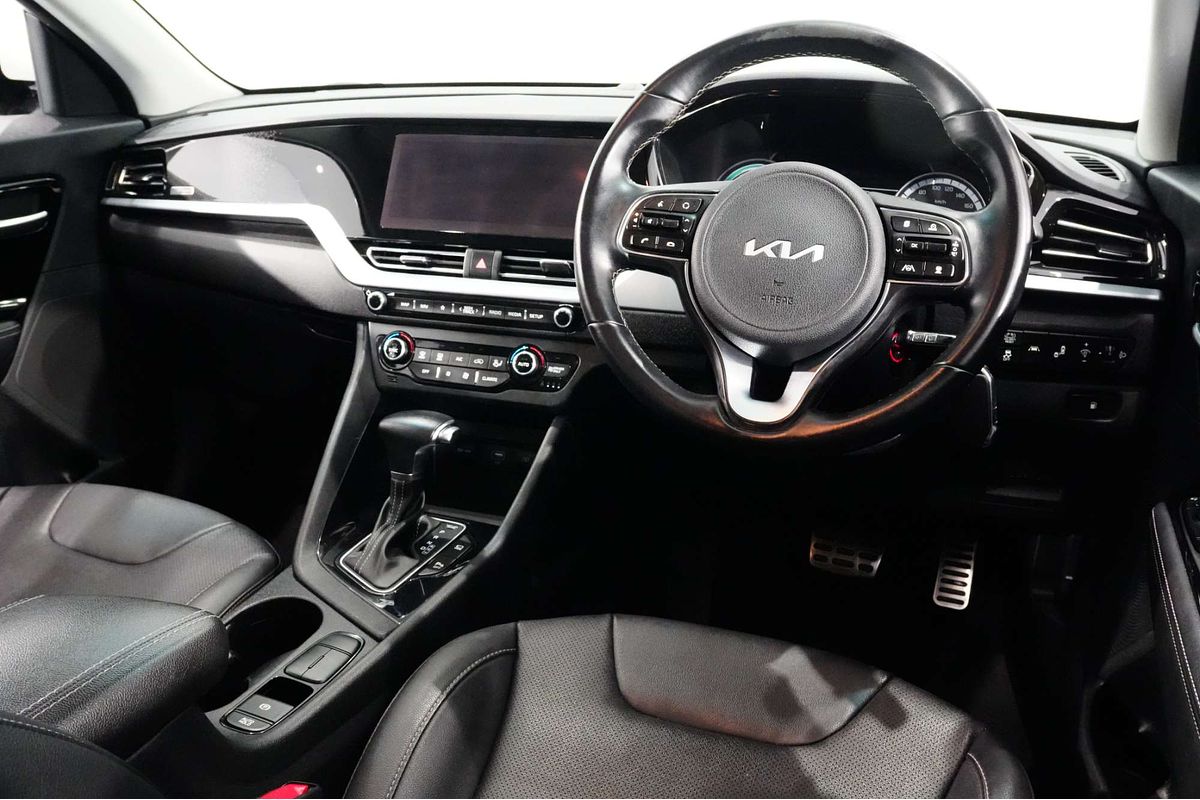 2021 Kia Niro Hybrid Sport DE