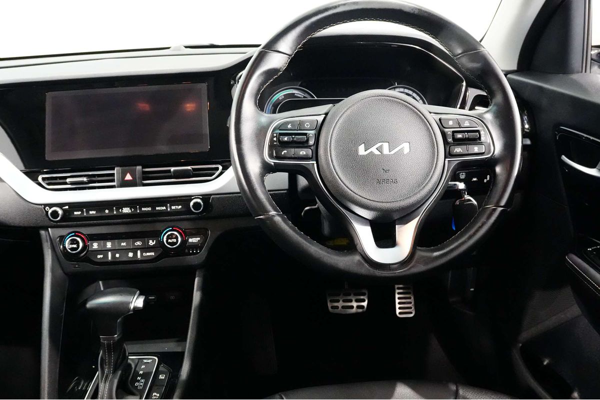 2021 Kia Niro Hybrid Sport DE
