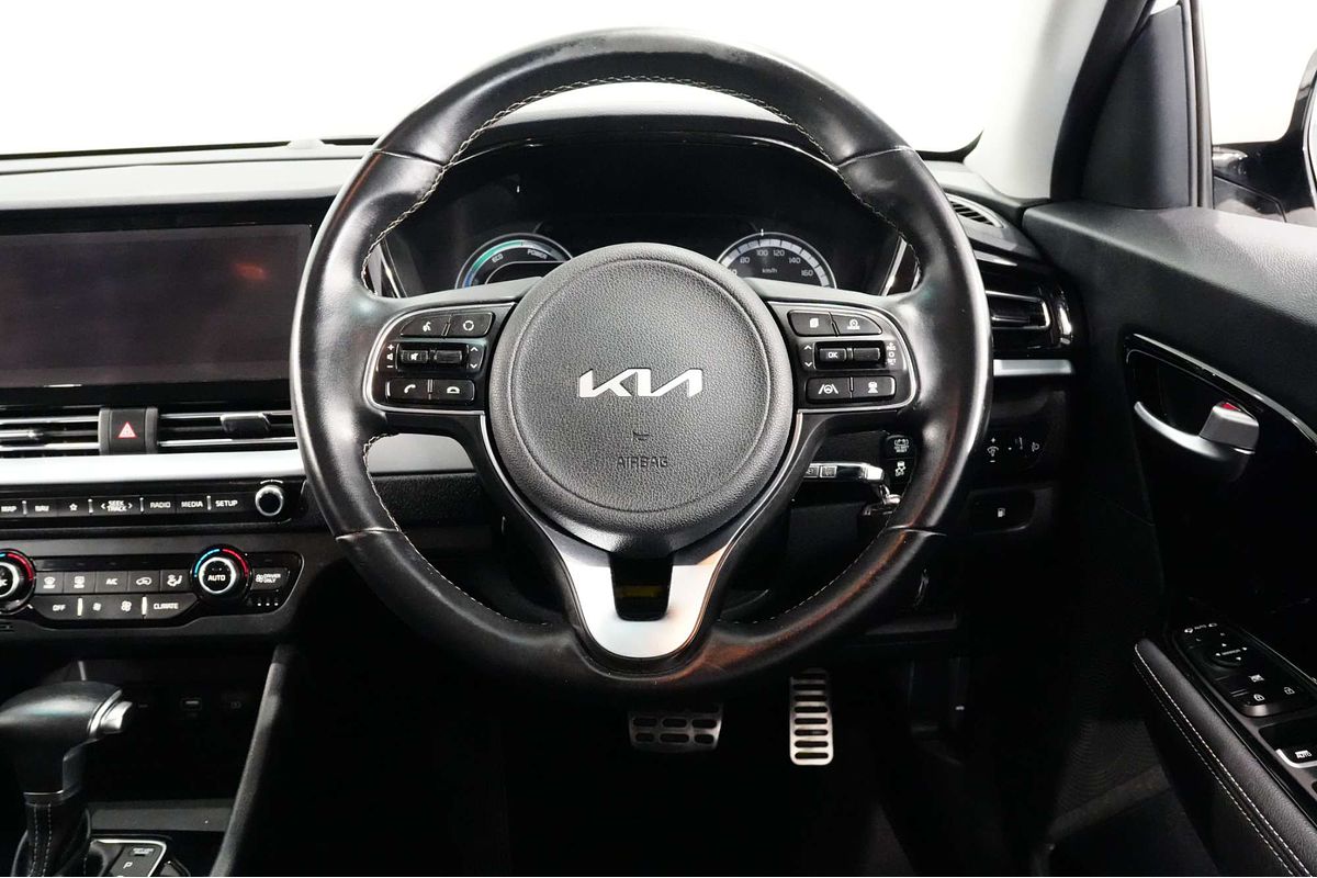2021 Kia Niro Hybrid Sport DE