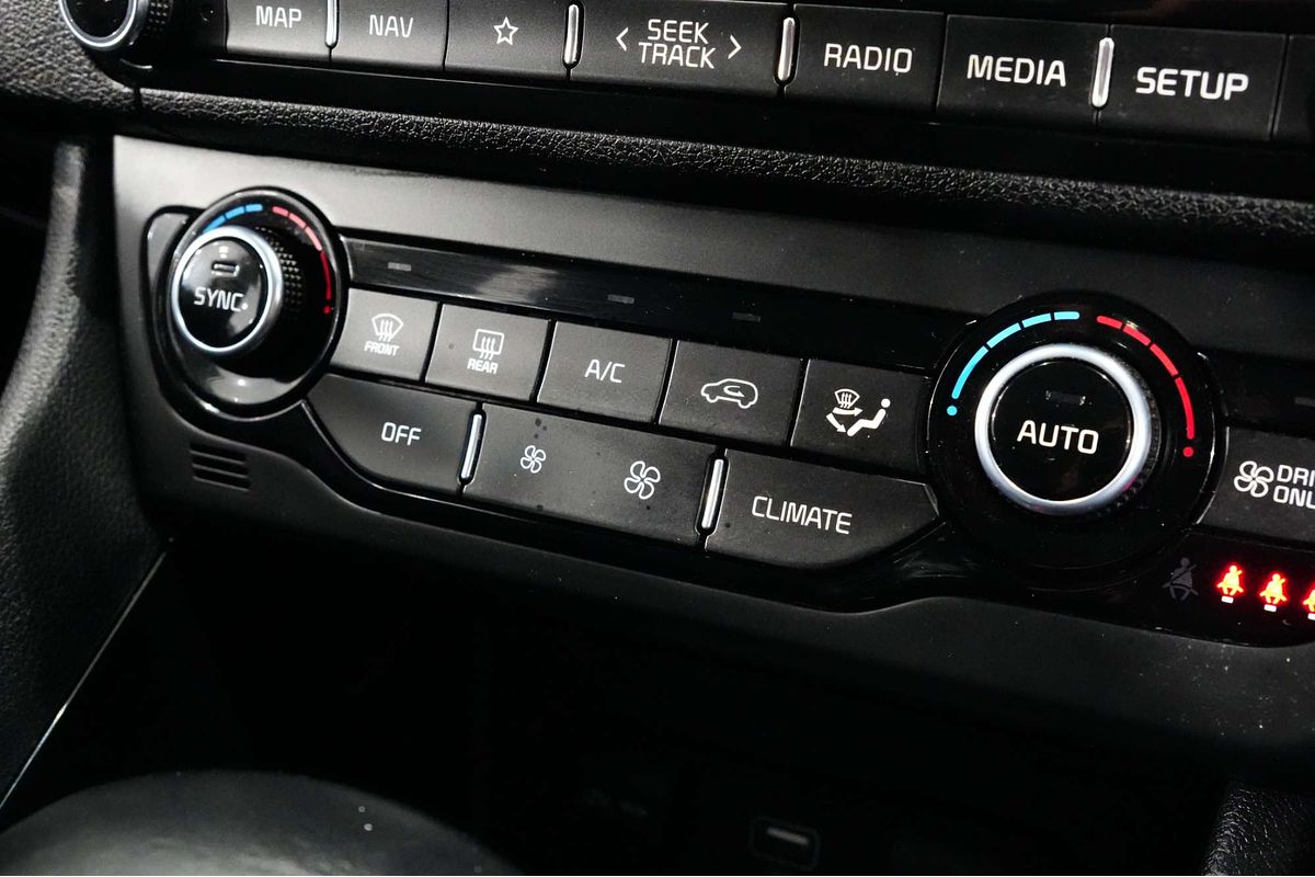 2021 Kia Niro Hybrid Sport DE