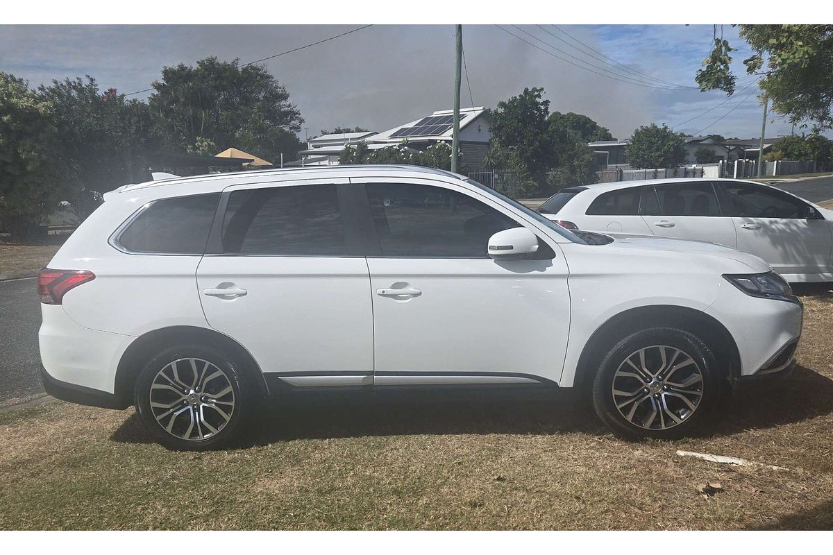 2016 Mitsubishi Outlander LS ZK