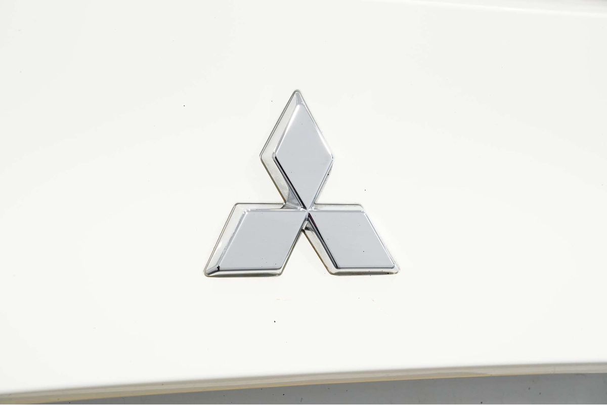 2022 Mitsubishi Outlander ES ZM