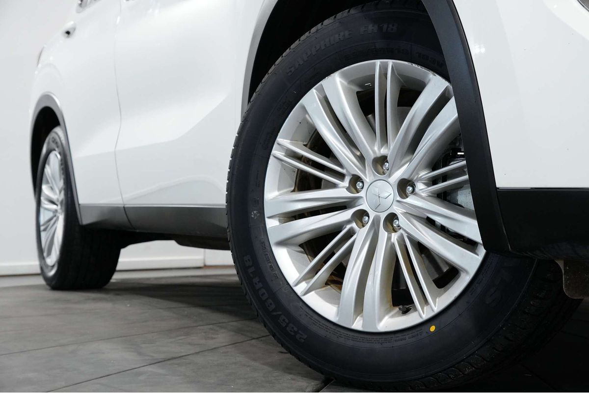 2022 Mitsubishi Outlander ES ZM