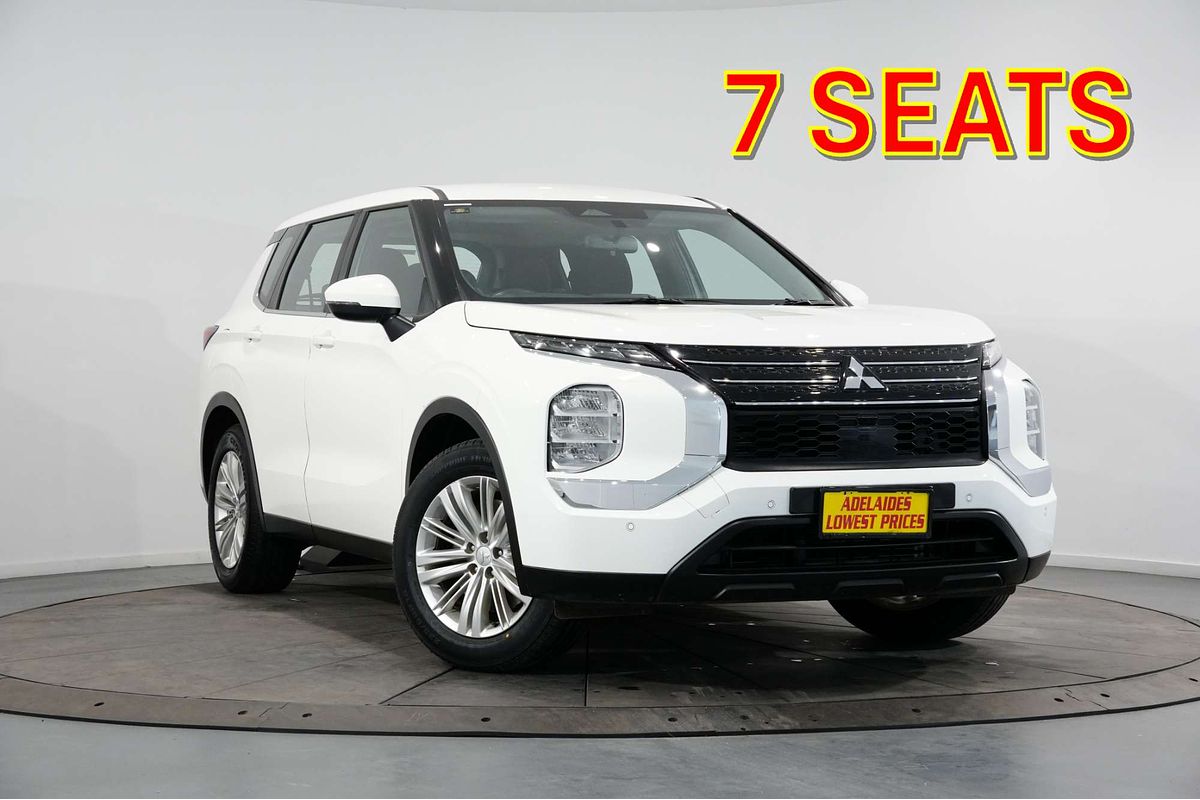 2022 Mitsubishi Outlander ES ZM
