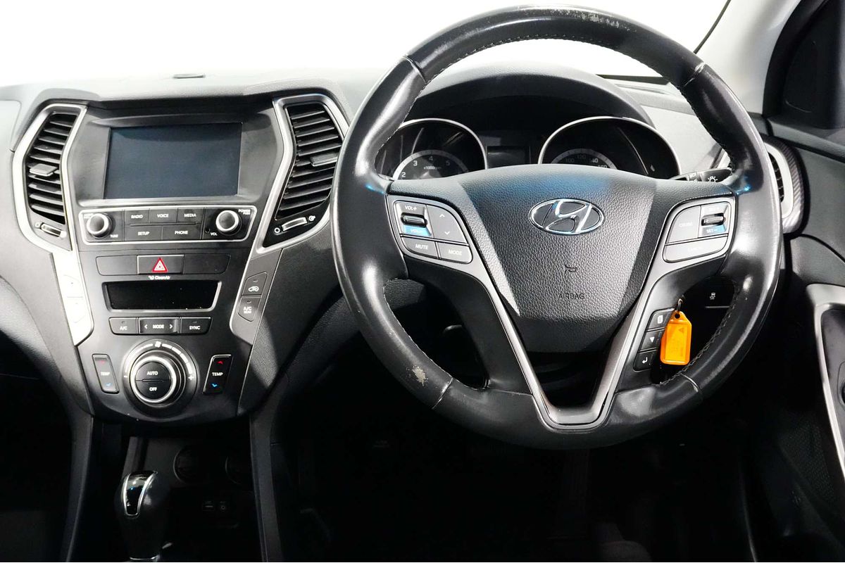 2017 Hyundai Santa Fe Active X DM3 Series II