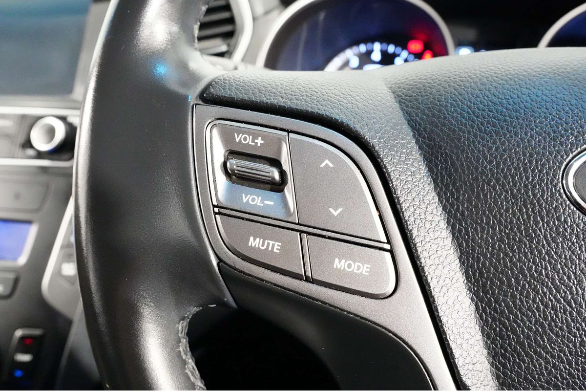 2017 Hyundai Santa Fe Active X DM3 Series II