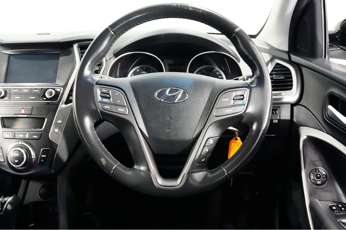 2017 Hyundai Santa Fe Active X DM3 Series II