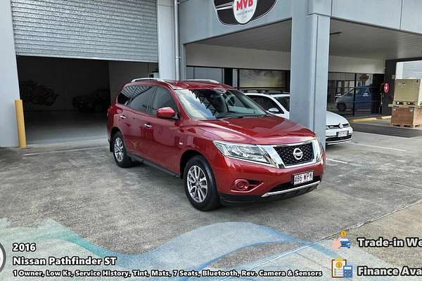 2015 Nissan Pathfinder ST R52