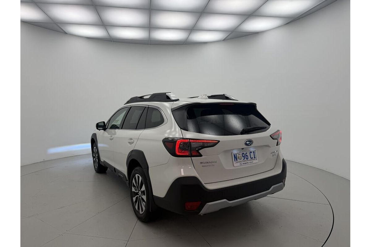 MY25 Subaru Outback Touring XT