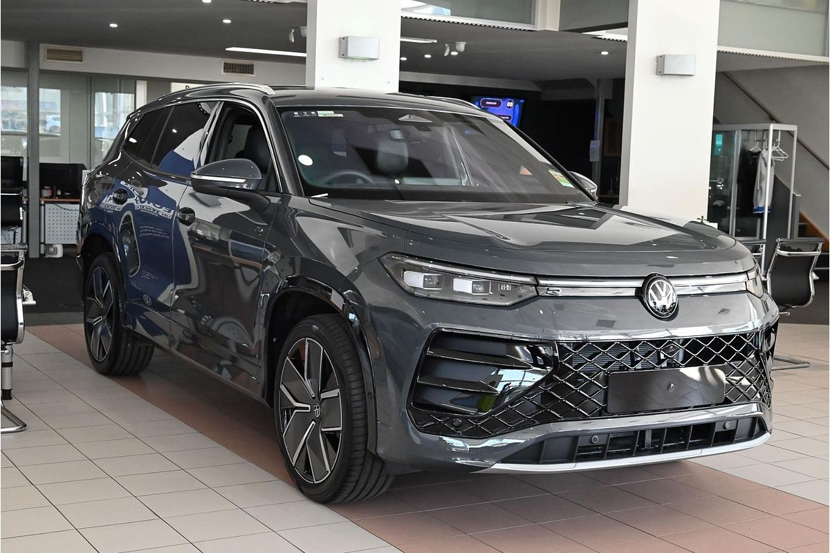 2026 Volkswagen Tayron 200TSI eHybrid R-Line R4