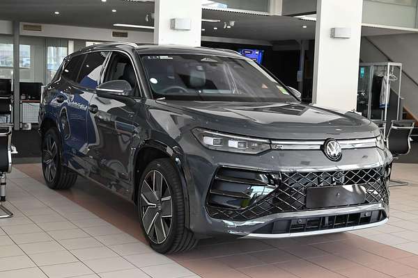2026 Volkswagen Tayron 200TSI eHybrid R-Line R4