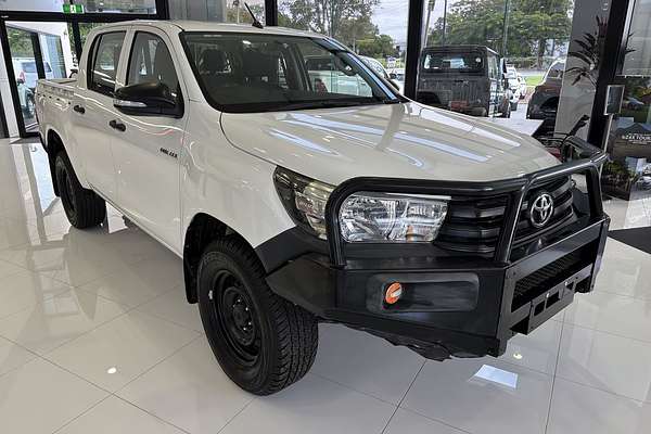 2016 Toyota Hilux Workmate GUN125R 4X4