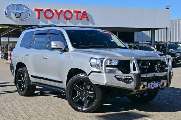2017 Toyota Landcruiser Sahara VDJ200R