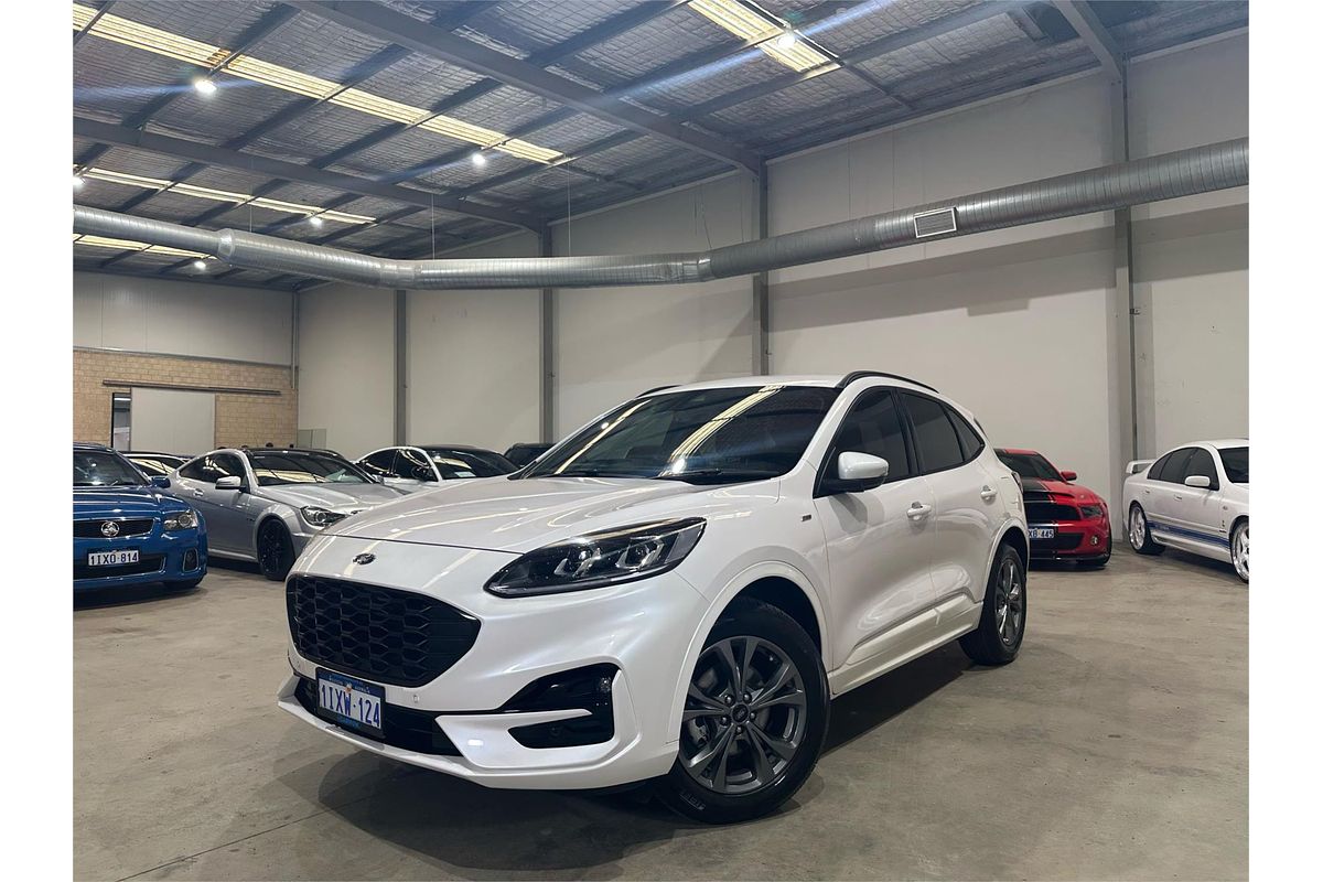 2022 Ford Escape ST-Line ZH