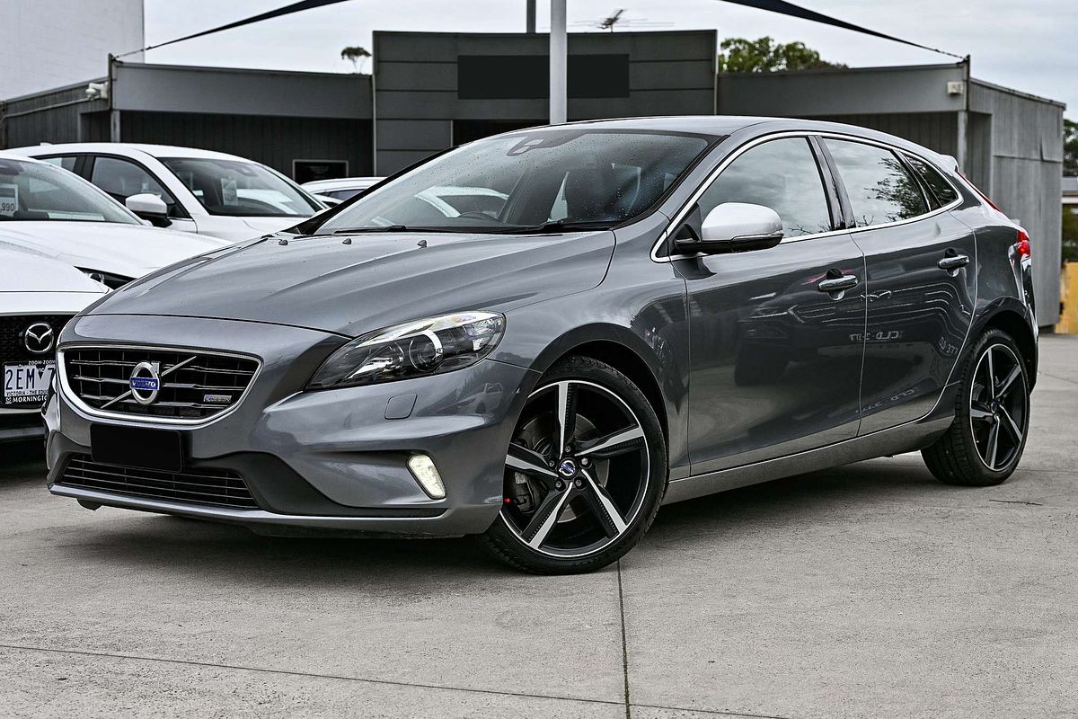 2015 Volvo V40 T5 R-Design