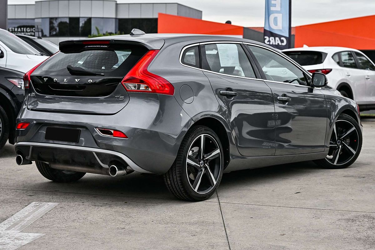 2015 Volvo V40 T5 R-Design
