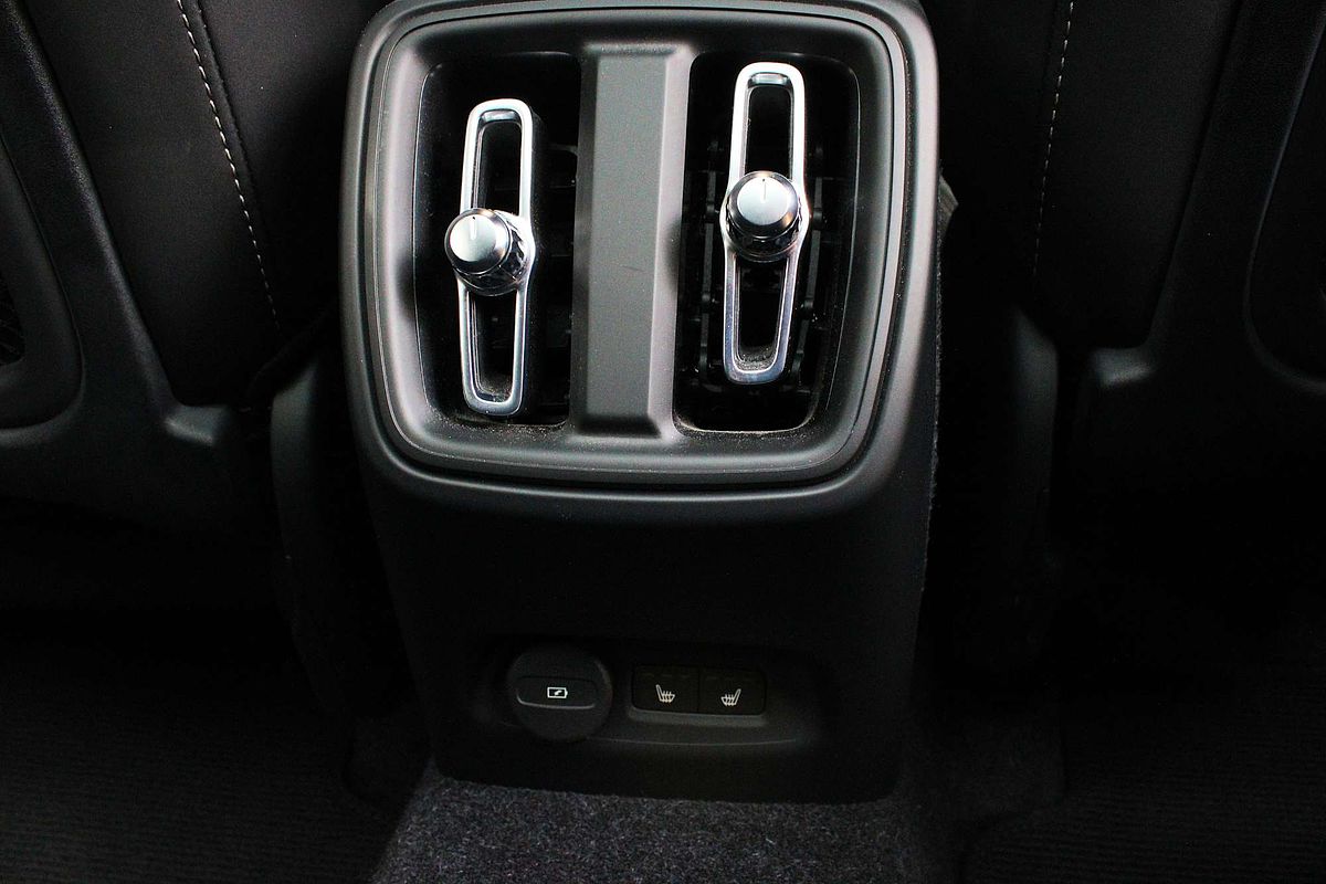 2023 Volvo XC40 Recharge Twin Pure Electric