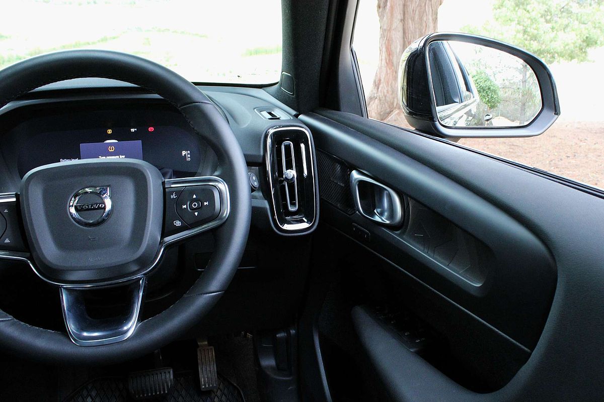 2023 Volvo XC40 Recharge Twin Pure Electric