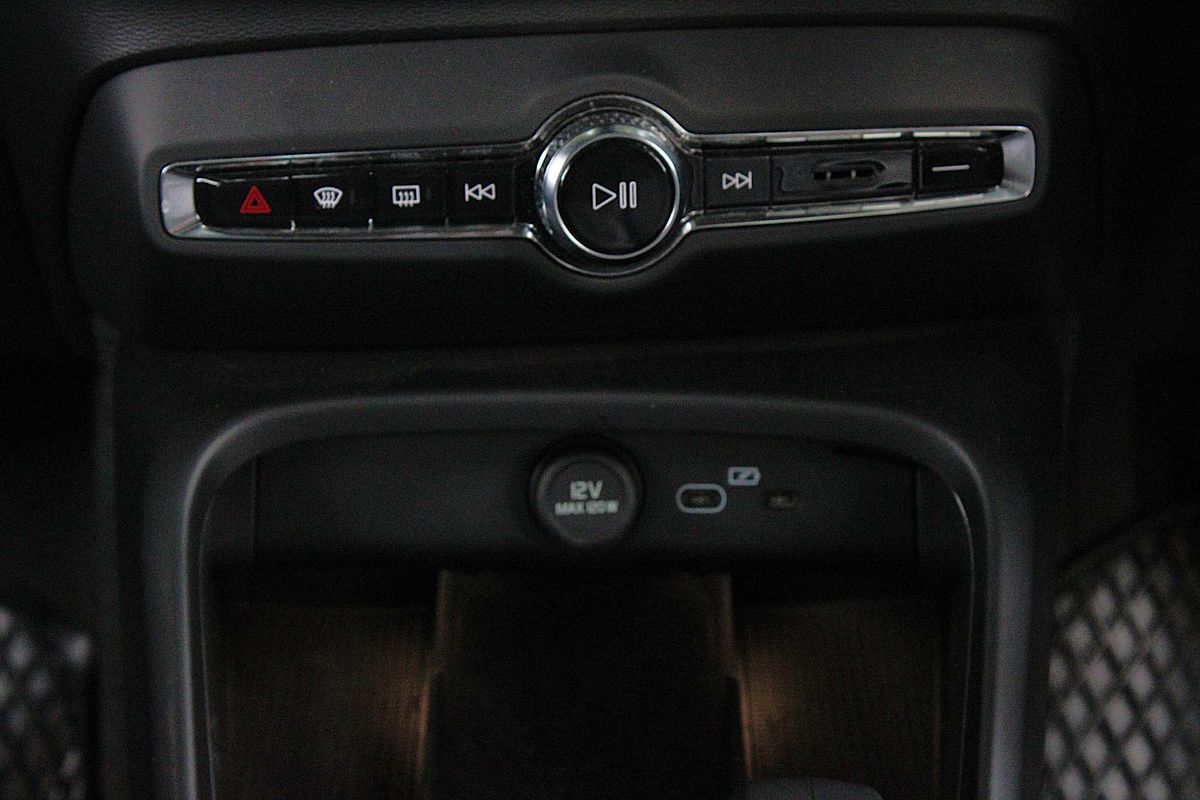 2023 Volvo XC40 Recharge Twin Pure Electric