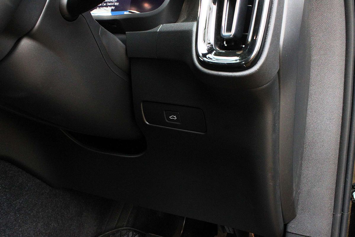 2023 Volvo XC40 Recharge Twin Pure Electric
