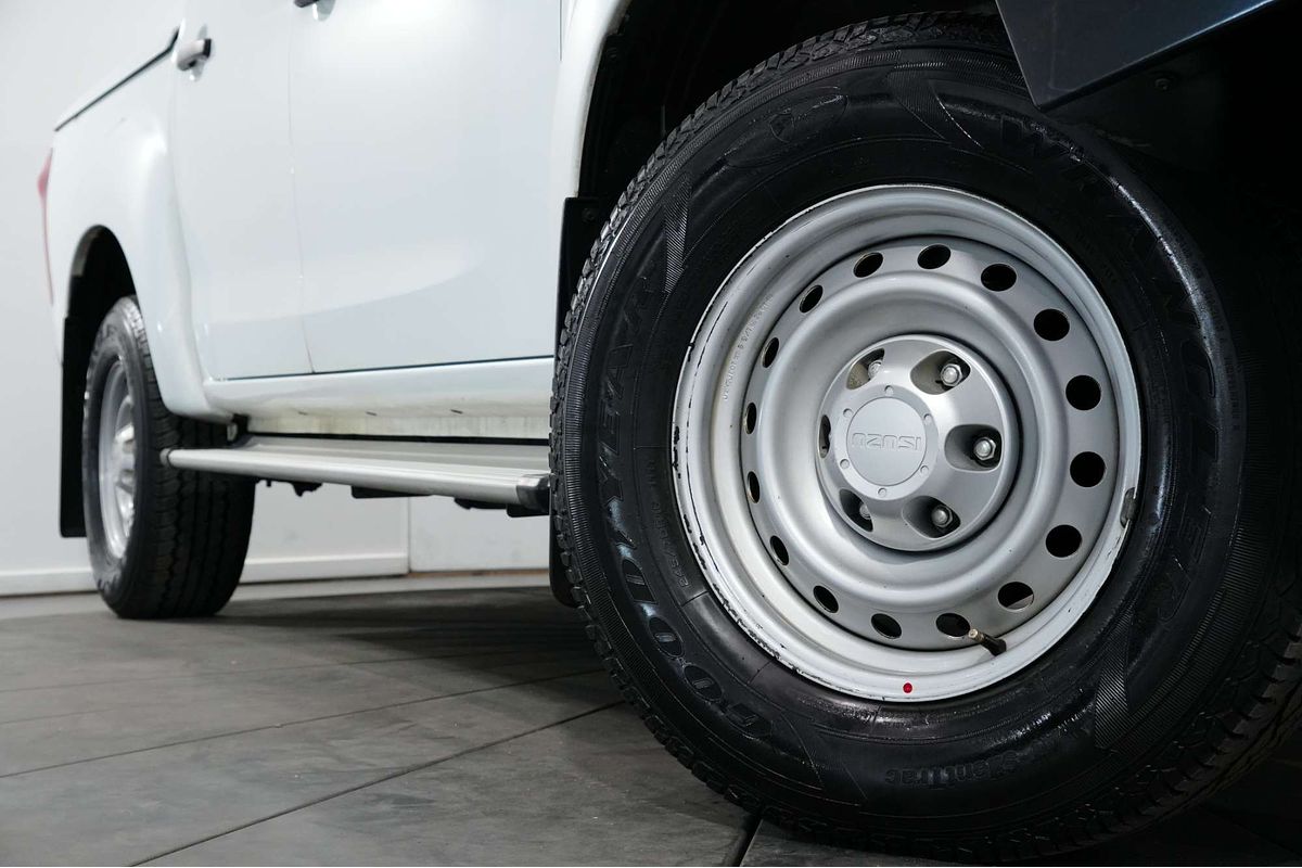 2019 Isuzu D-MAX SX High Ride Rear Wheel Drive