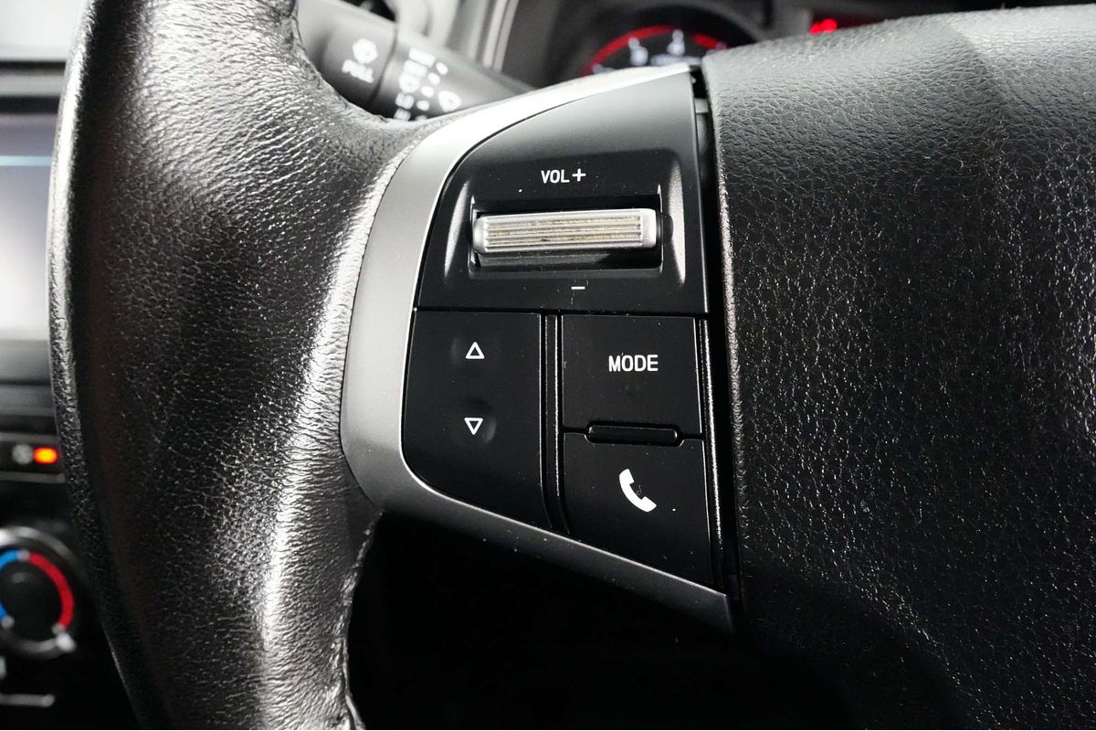 2019 Isuzu D-MAX SX High Ride Rear Wheel Drive