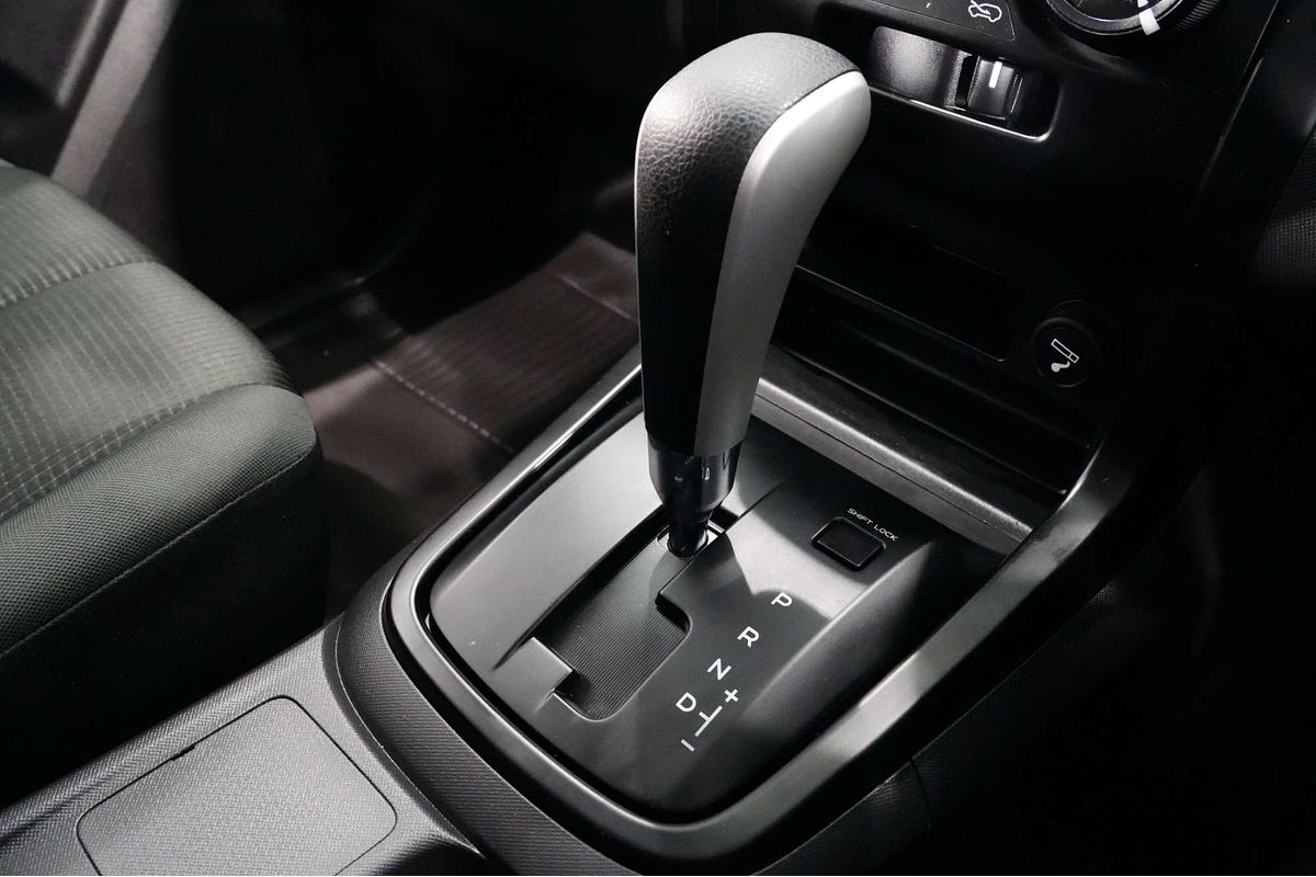 2019 Isuzu D-MAX SX High Ride Rear Wheel Drive