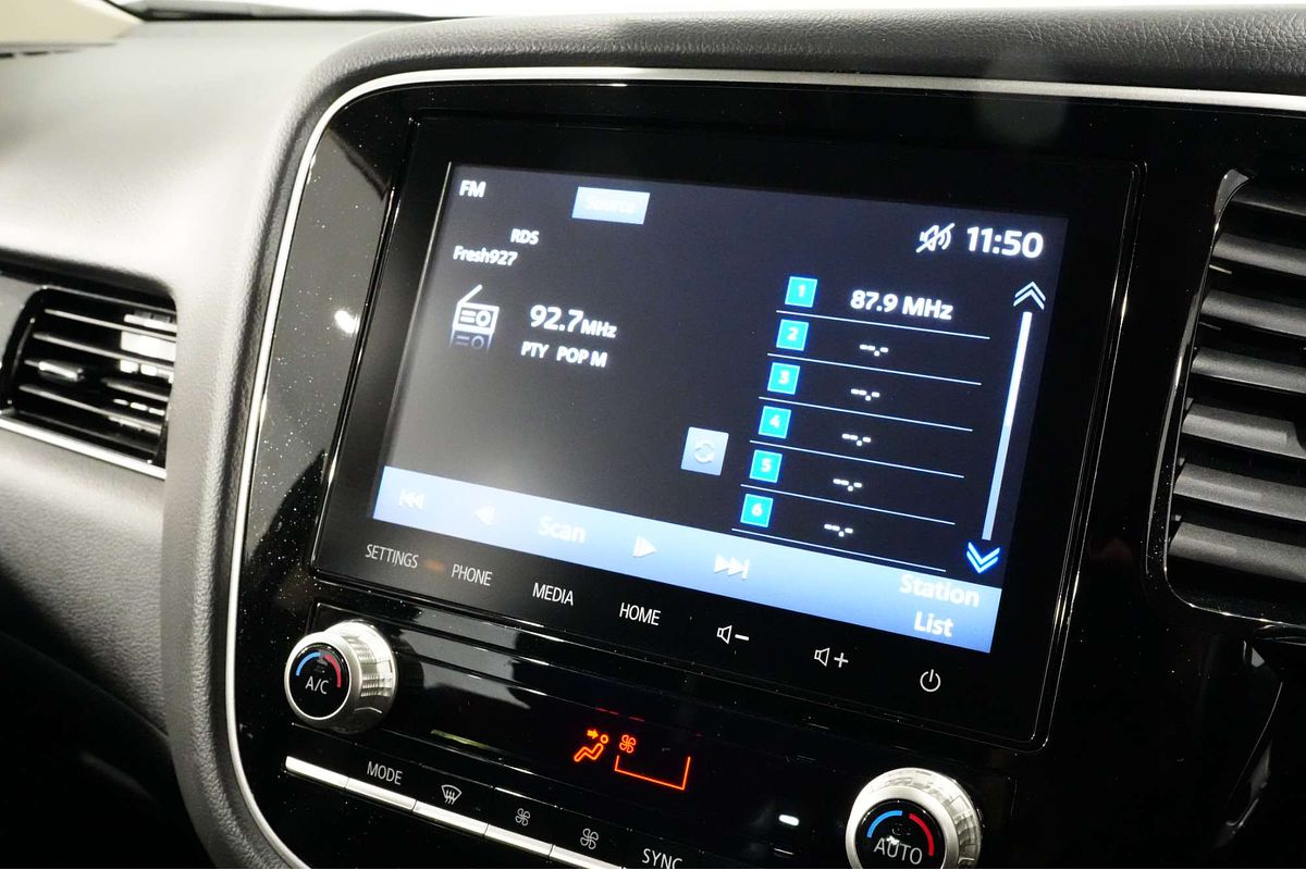 2020 Mitsubishi Outlander LS ZL