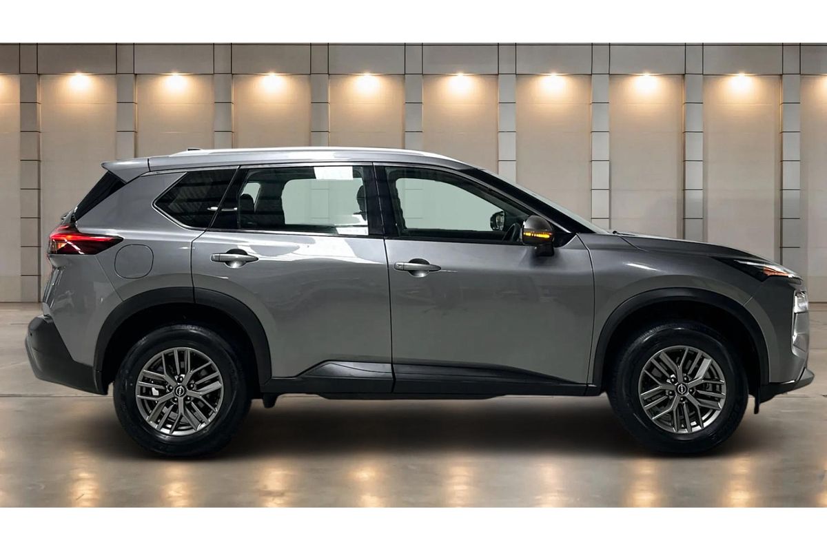 2024 Nissan X-TRAIL ST T33