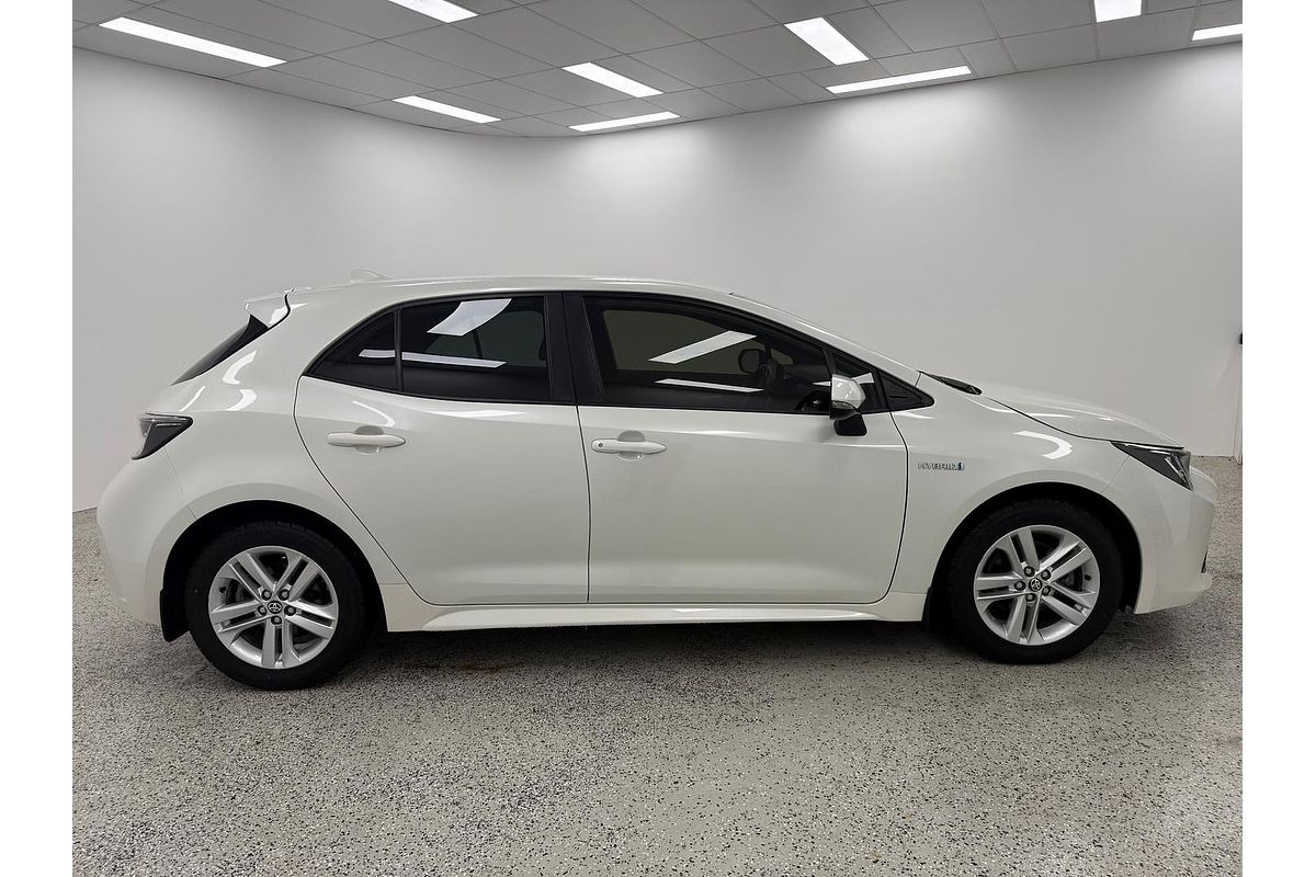 2020 Toyota Corolla SX Hybrid ZWE211R