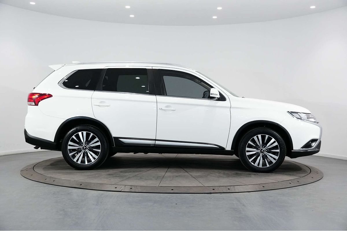 2020 Mitsubishi Outlander LS ZL