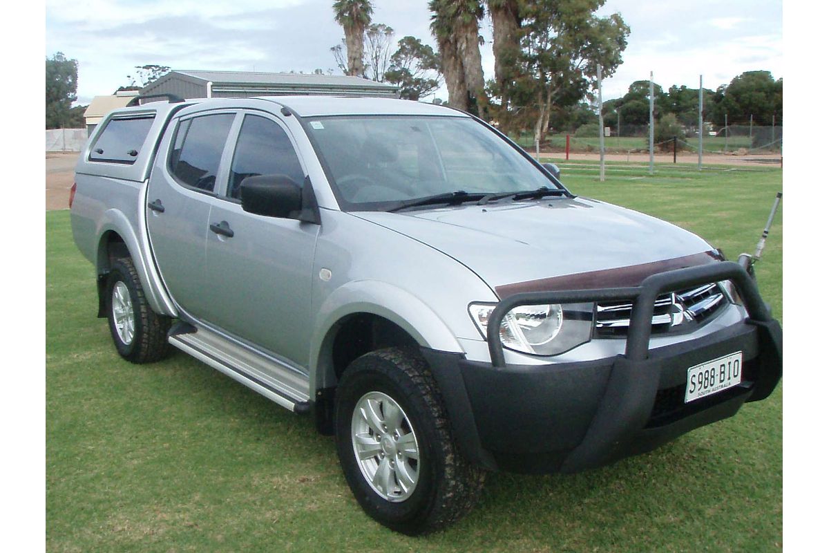 2014 Mitsubishi Triton GLX MN 4X4