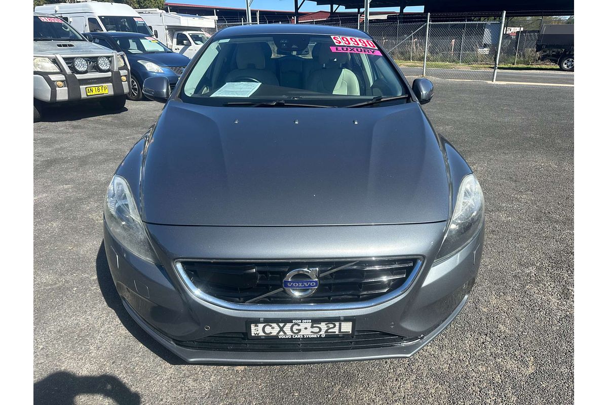 2014 Volvo V40 D4 Luxury
