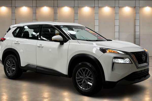 2024 Nissan X-TRAIL ST T33