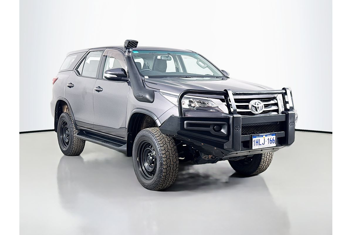 2016 Toyota Fortuner GX GUN156R
