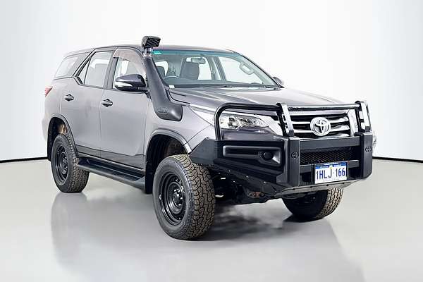 2016 Toyota Fortuner GX GUN156R