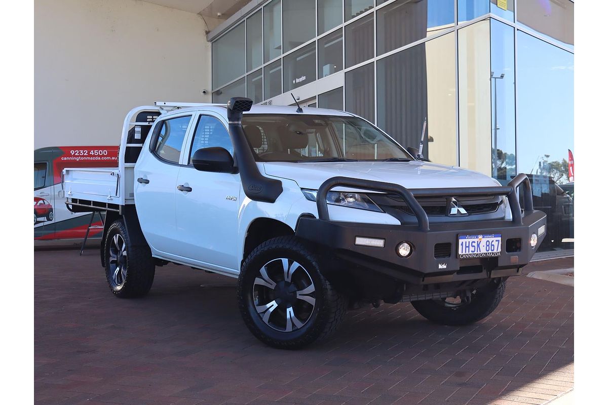 2022 Mitsubishi Triton GLX MR 4X4