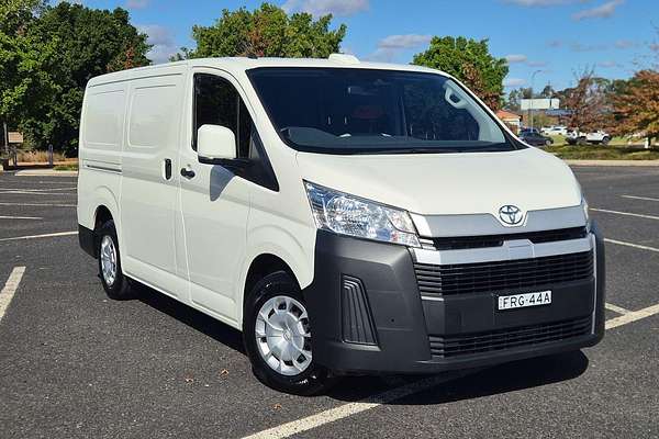 2024 Toyota Hiace GDH300R LWB