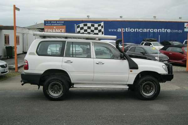 2004 Toyota Landcruiser Standard HZJ105R