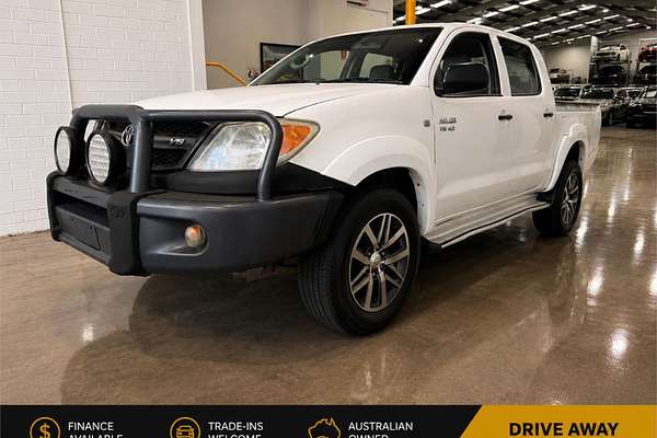 2005 Toyota Hilux SR GGN25R 4X4