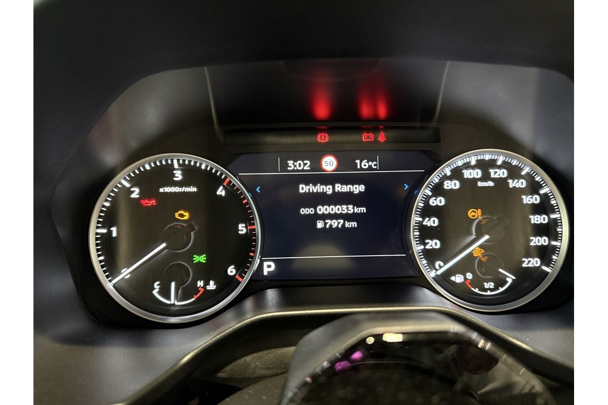 2026 Mitsubishi MV Triton GLX 2.4L D 6AT 4X4 CC CC