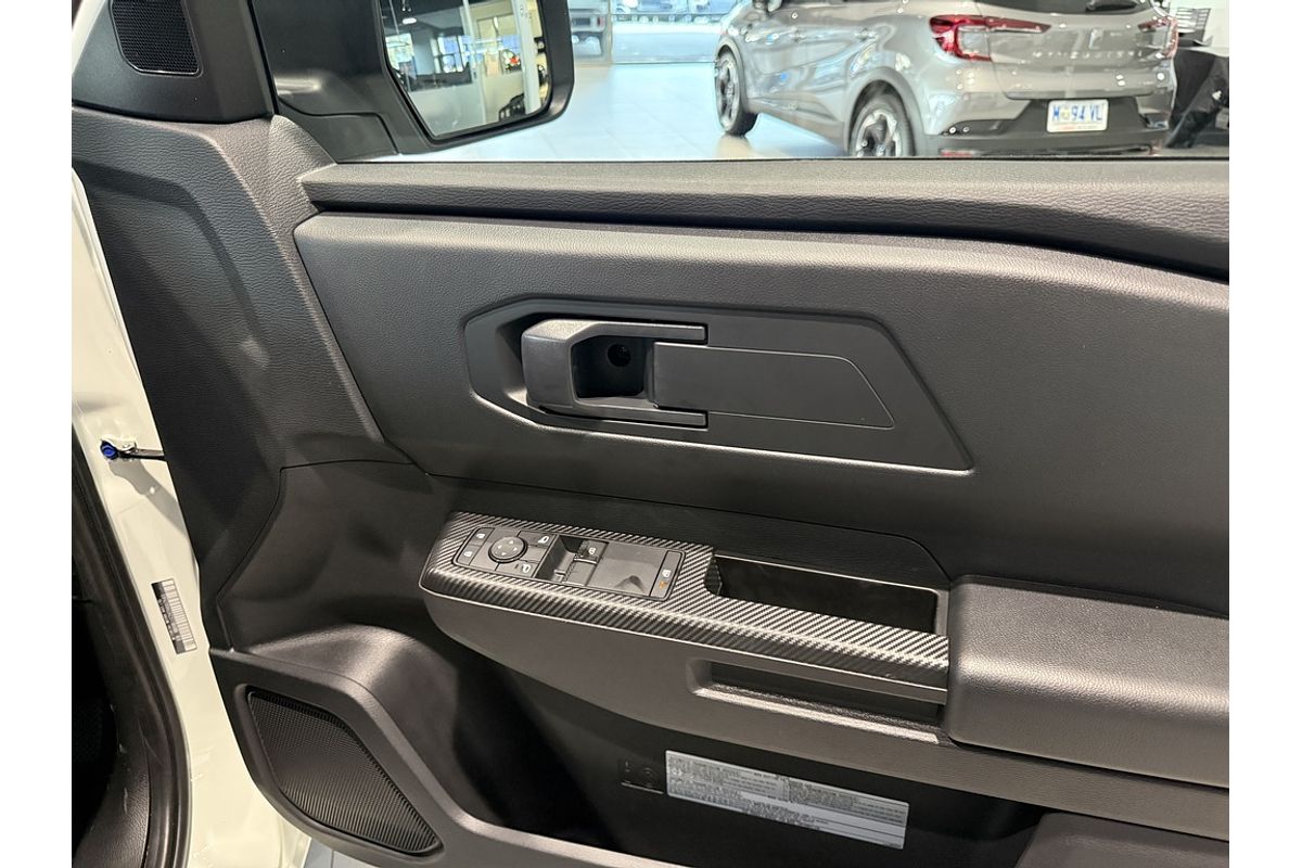2026 Mitsubishi MV Triton GLX 2.4L D 6AT 4X4 CC CC