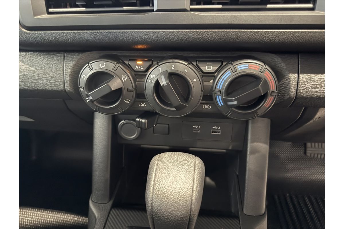 2026 Mitsubishi MV Triton GLX 2.4L D 6AT 4X2 SC CC