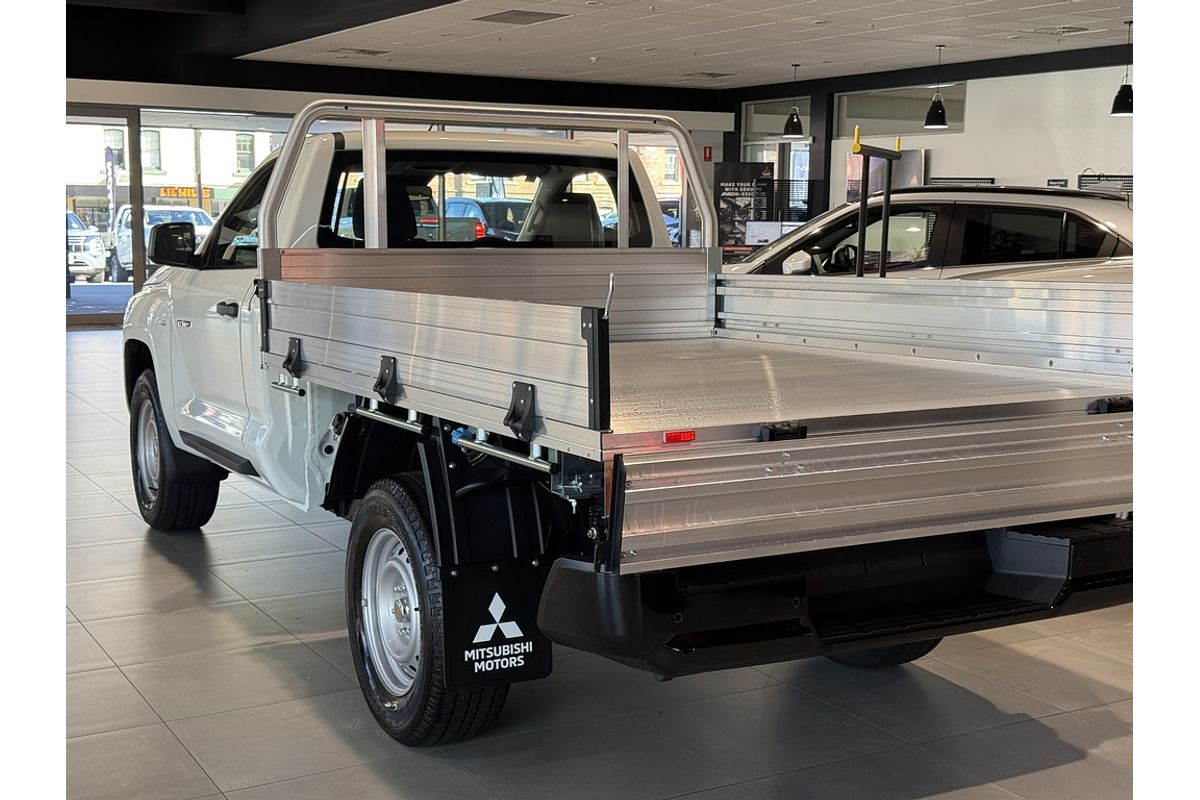 2026 Mitsubishi MV Triton GLX 2.4L D 6AT 4X2 SC CC