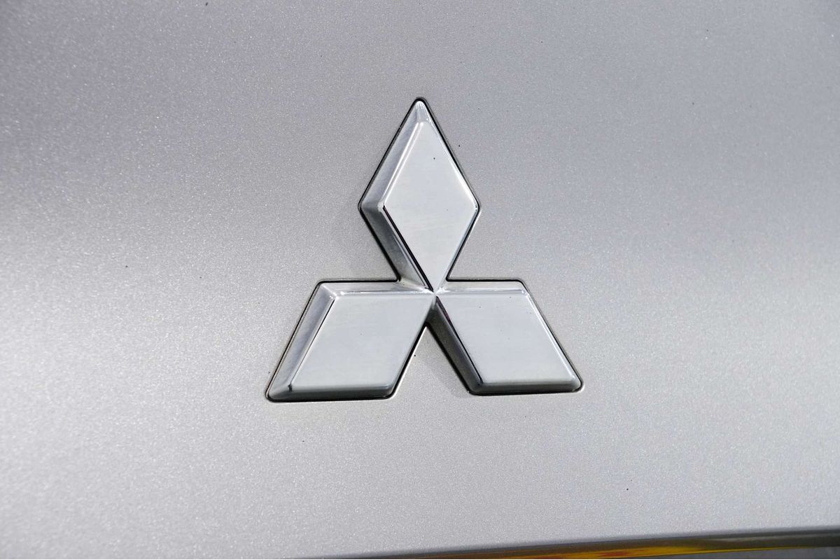 2022 Mitsubishi Outlander ES ZM